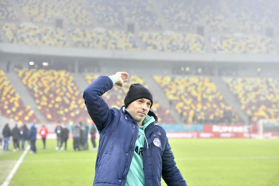 Bogdan Andone a calificat-o în play-off și în semifinalele Cupei României pe FC Argeș // FOTO: GSP.ro „Și-a sunat agentul să îl ia de aici” » Dialogul avut cu antrenorul, după Craiova - FC Argeș