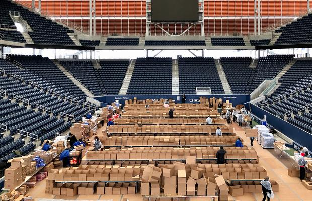 Arena „Louis Armstrong” a fost transformată în bucătărie-gigant