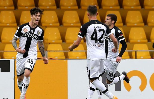 Man a înscris mai repede decât Mutu în Serie A! Italienii, seduși de Dennis: „Acest gol trebuie să-i motiveze pe toți”