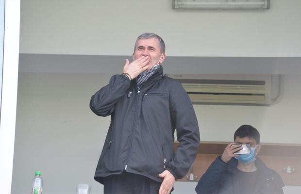 Valeriu Iftime, exuberant: „Vă invit la chef! Pun 100 de combinezoane la bătaie”