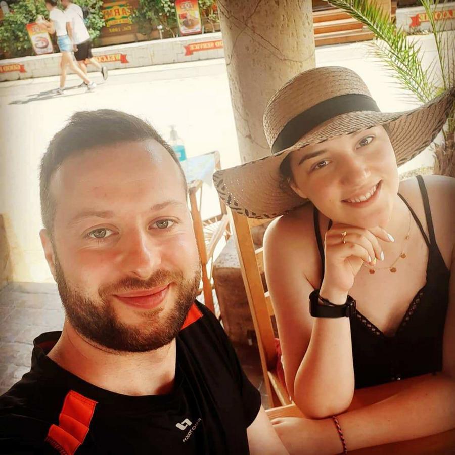 Daniel Mitroi și Adriana Teocan, cele două persoane incriminate de părinții Andrei Rusu FOTO Facebook Acuzații incredibile la CSA Steaua » „Jigniri, pedepse extreme, bani fără chitanțe, atingeri dubioase”