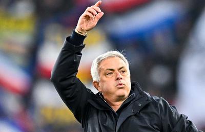 Mourinho s-a luat de un jurnalist: „Faci pe tine în fața mea!”