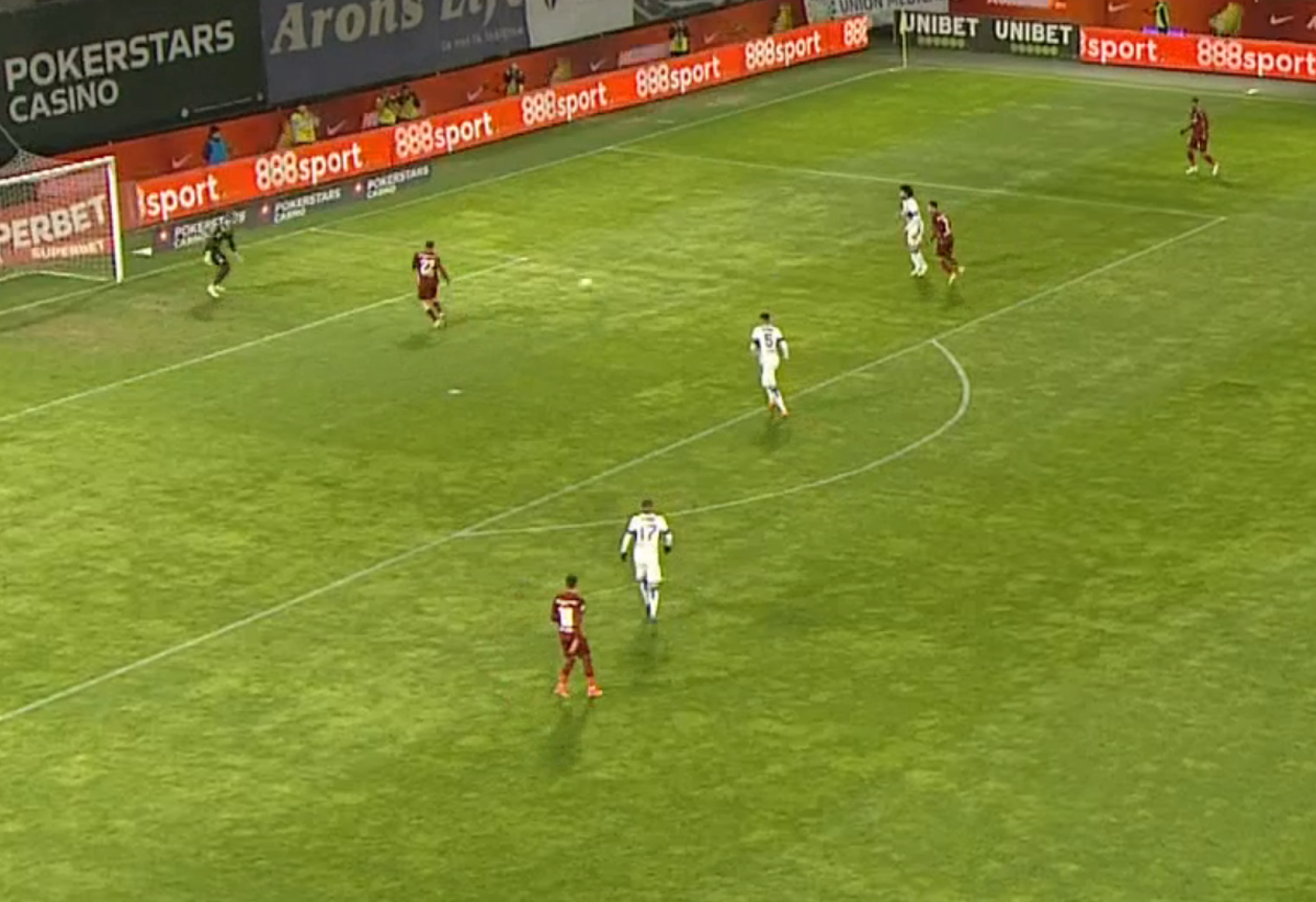 CFR Cluj, ajutată din nou de același jucător de la Argeș: eroare imensă în Gruia!