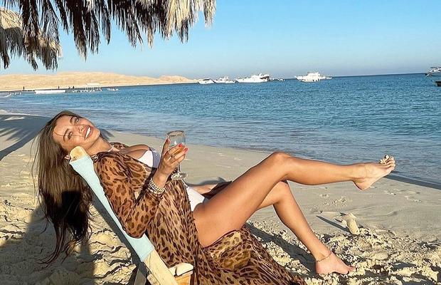 Oana Marica, fosta lui Marius Niculae, duce o viață de lux » Cum face bani „Bunesa de la Urlați”
