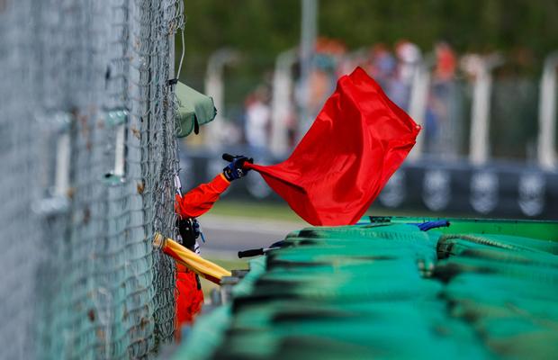 Haos la antrenamentele din Japonia » Incendii pe circuit + primele reacții după accidentul lui Jack Doohan: „Este supus unei presiuni enorme”