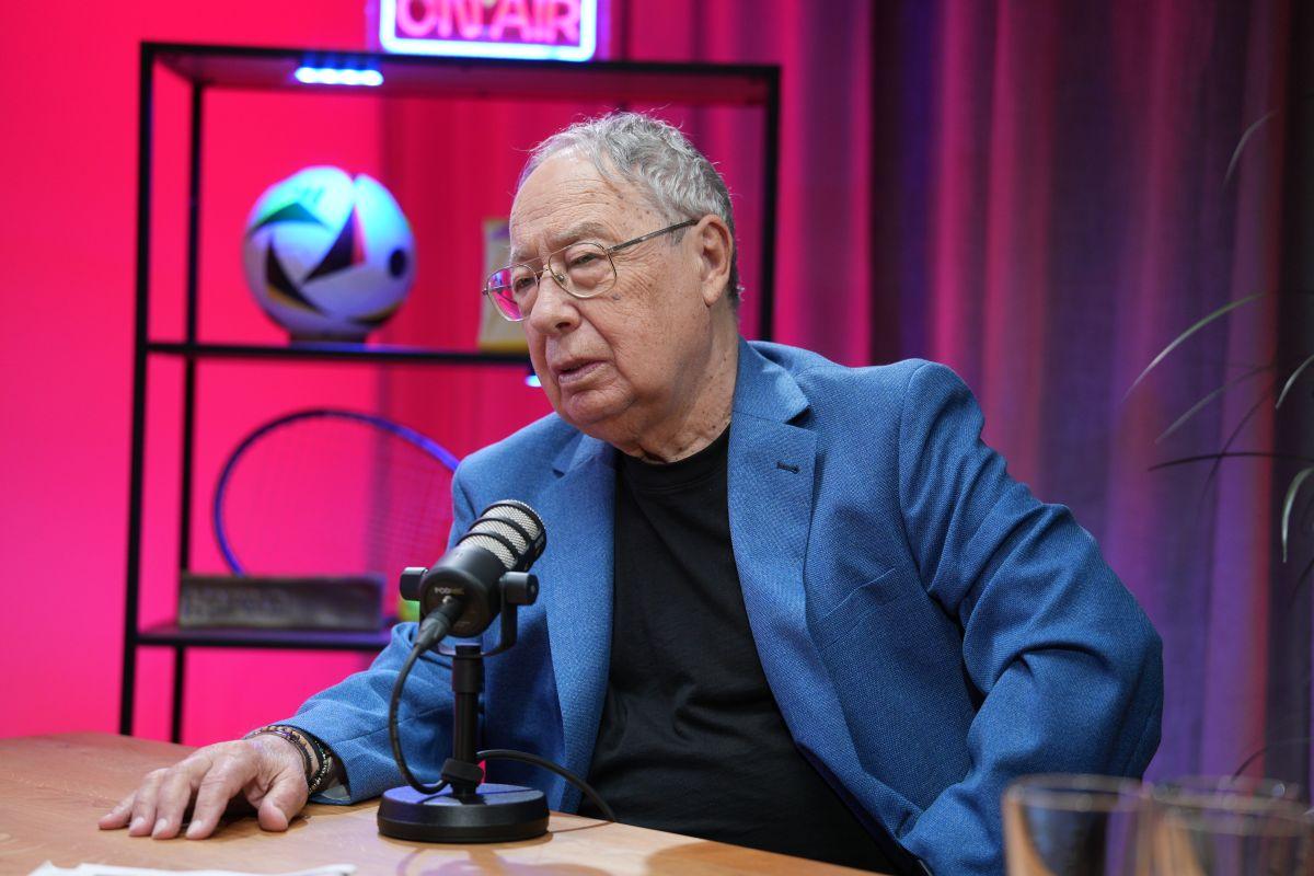 Directorul GSP l-a „urecheat” pentru reacția din meciul de joi: „Ești bărbat în toată firea!”
