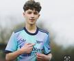 Românul Robert Asavetei a semnat cu Arsenal U13