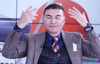 Cristi Borcea face un tratament în care ace ultrasubțiri îi înțeapă fața: „E Morpheus, fac tot!” » Obiceiul cu Pițurcă: „În fiecare weekend, facem asta”