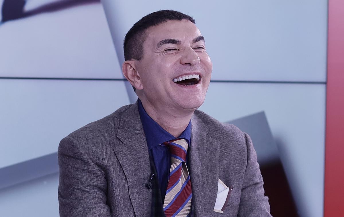 Cristi Borcea face un tratament în care ace ultrasubțiri îi înțeapă fața: „E Morpheus, fac tot!” » Obiceiul cu Pițurcă: „În fiecare weekend, facem asta”
