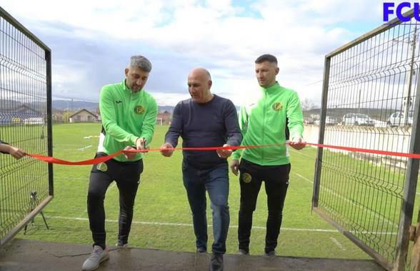 Pe urmele lui Hagi și Popescu » Florin Costea a tăiat panglica, alături de fratele lui: „Pregătiți pentru FCU, Steaua și FCSB”