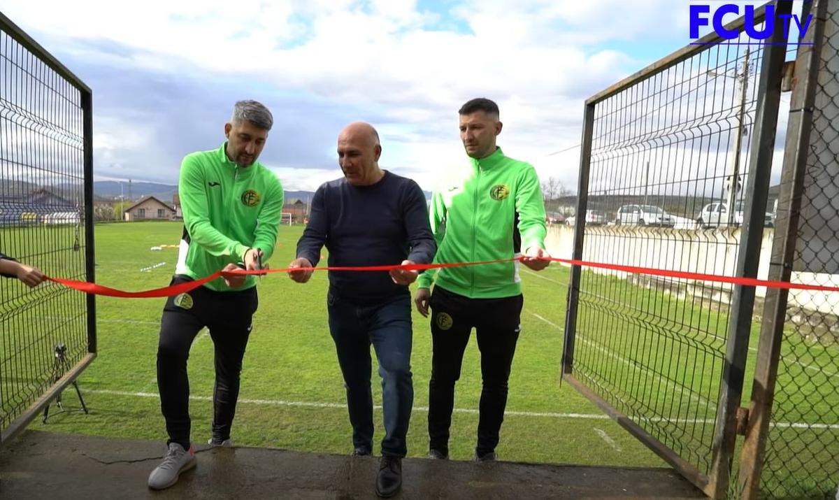Pe urmele lui Hagi și Popescu » Florin Costea a tăiat panglica, alături de fratele lui: „Pregătiți pentru FCU, Steaua și FCSB”