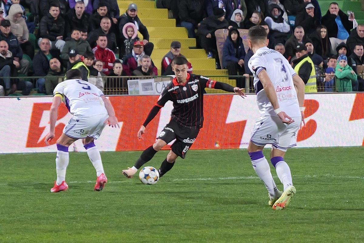 Titularizat în premieră în play-off, Alexandru Roșca dezvăluie: „Nu mai suportăm”