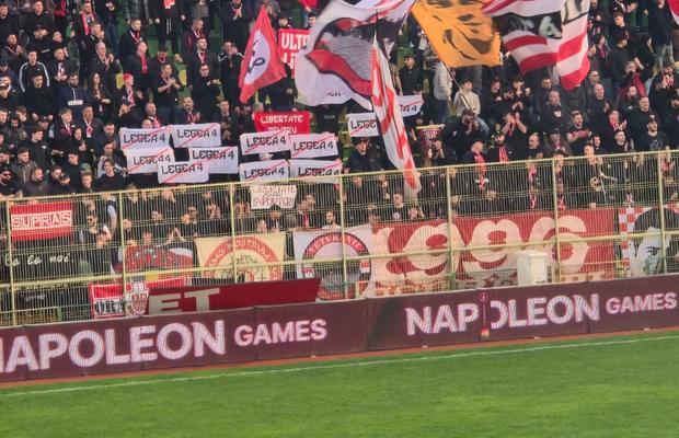 Scandarea care i-a unit pe fani la meciul FC Argeș - Dinamo