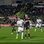 Armstrong îl lovește pe Borța / FOTO: Captură TV @Prima Sport 1