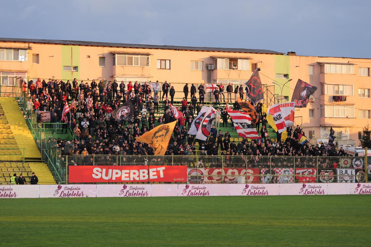 Scandarea care i-a unit pe fani la meciul FC Argeș - Dinamo