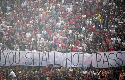 LIGA 1. Cea mai proastă veste pentru suporterii români: „Vor trece luni bune până la revenirea lor”