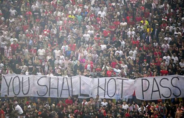 LIGA 1. Cea mai proastă veste pentru suporterii români: „Vor trece luni bune până la revenirea lor”