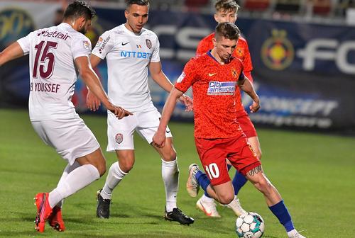 CFR Cluj a obținut dramatic un egal cu FCSB, 1-1 // FOTO: facebook.com/FCSBOfficial