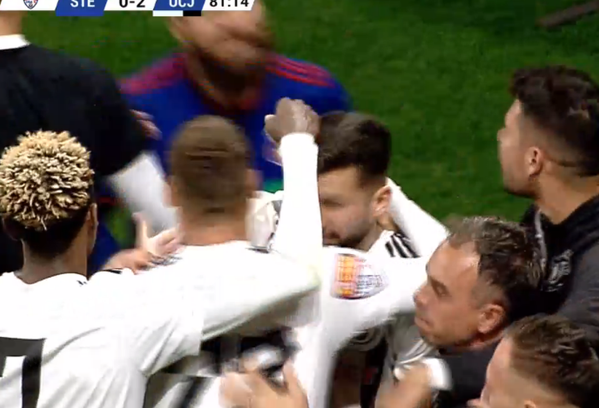 Cel mai încins moment din CSA Steaua - U Cluj