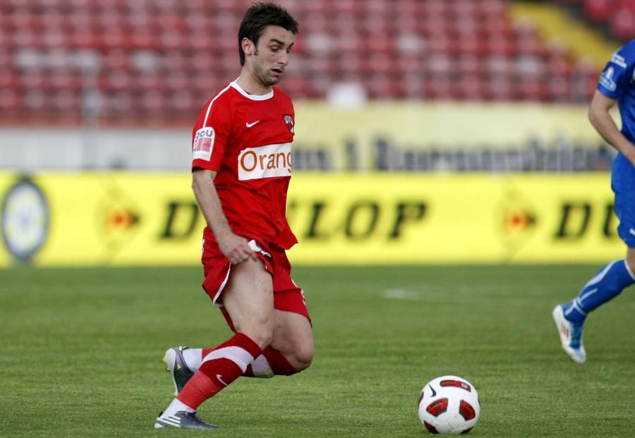 Vinde șaorma în București » Fără echipă de 4 luni, fostul coordonator de joc al lui Dinamo din 2012 s-a reorientat