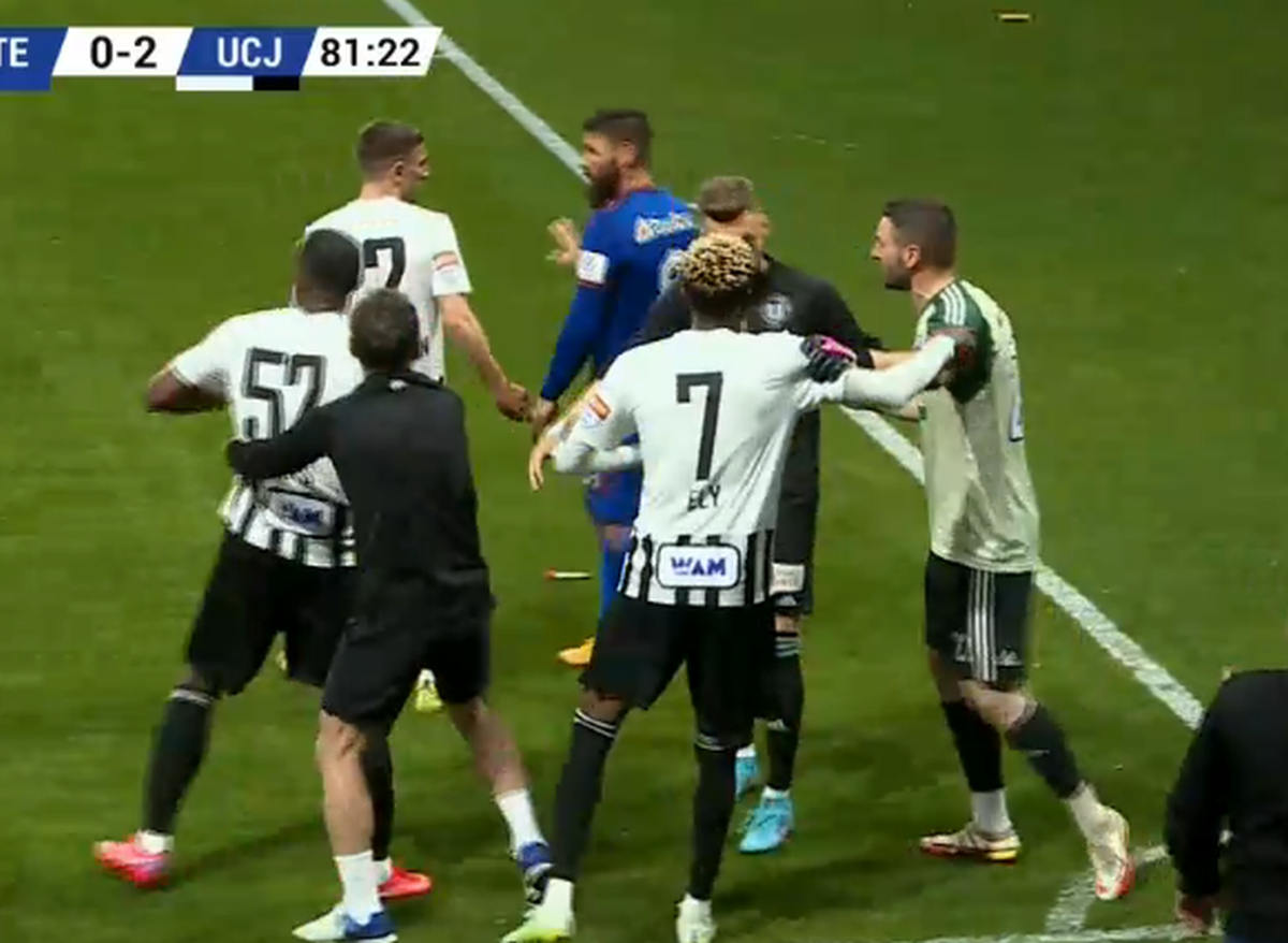 Cel mai încins moment din CSA Steaua - U Cluj