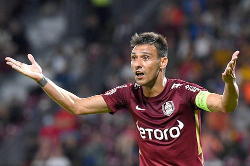 Fotbaliștii celor de la CFR Cluj mai au o problemă, în afara crizei din campionat: mulți au fost înștiințați că au depășit plafonul dincolo de care devin plătitori de TVA și le-au fost calculate restanțe foarte mari