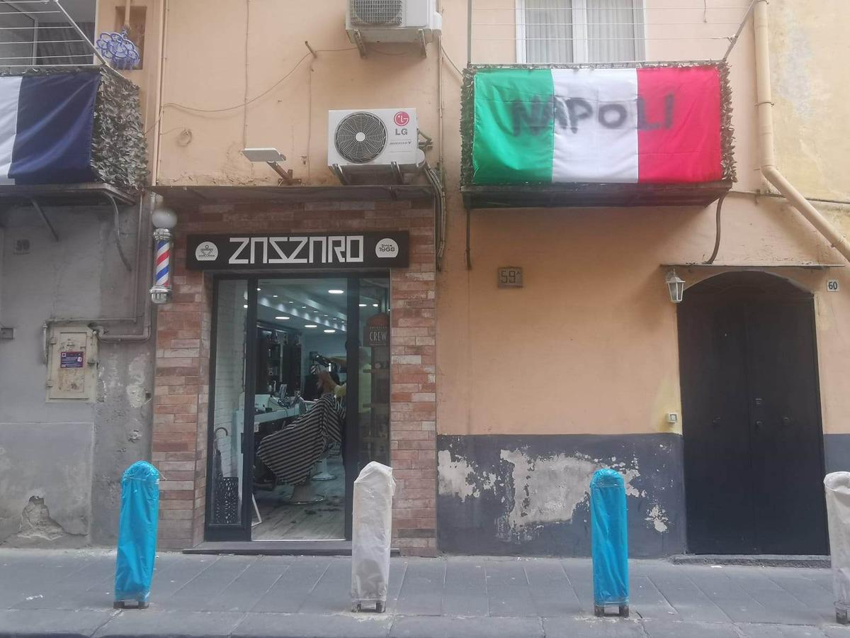 Udinese - Napoli 1-1 » Pentru D10S! Nebunie pe străzile din Napoli. Echipa la care Maradona a scris istorie e din nou campioană în Italia, după 33 de ani