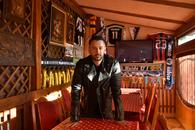 Fostul mijlocaș de la Steaua, Dinamo și Rapid a renunțat la statutul de playboy pe care îl căpătase la București: „Atunci nu eram profesionist. Acum «rup» sala!”