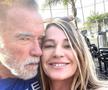 Nadia Comăneci l-a antrenat pe Arnold Schwarzenegger într-un parc. FOTO: Hepta