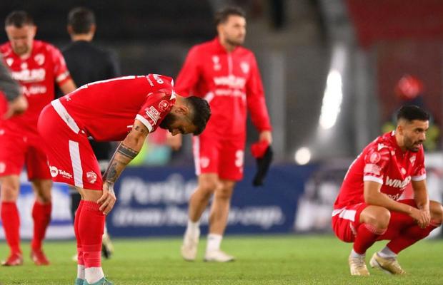 „Cine răspunde și când?” » 5 întrebări frontale pentru conducere, Kopic și suporteri, după seara care o trimite pe Dinamo cu un picior în Liga 2