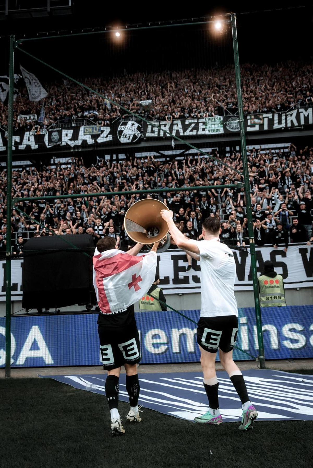 Sturm Graz a câştigat Cupa Austriei! Show în vestiar pe hit-ul momentului, „Made in Romania”