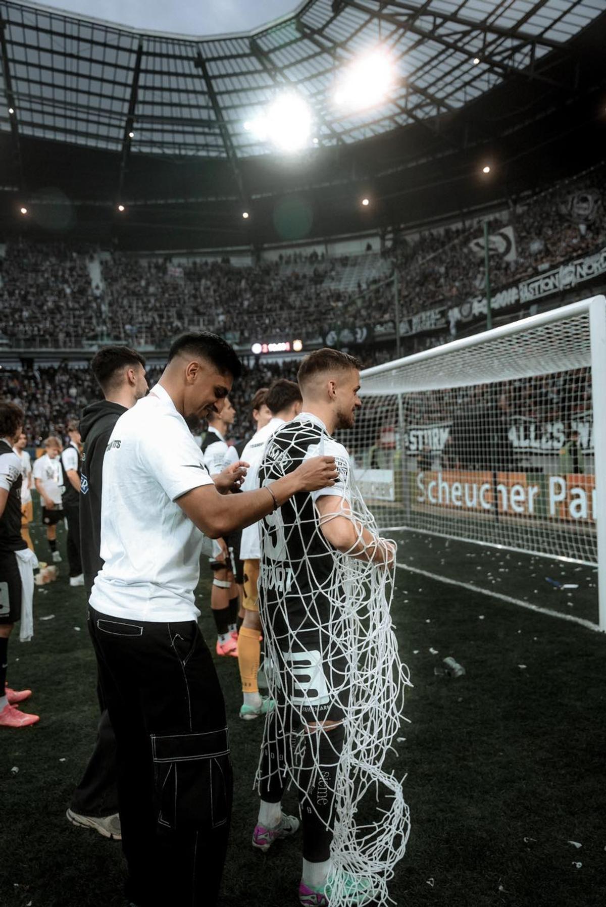 Sturm Graz a câştigat Cupa Austriei! Show în vestiar pe hit-ul momentului, „Made in Romania”