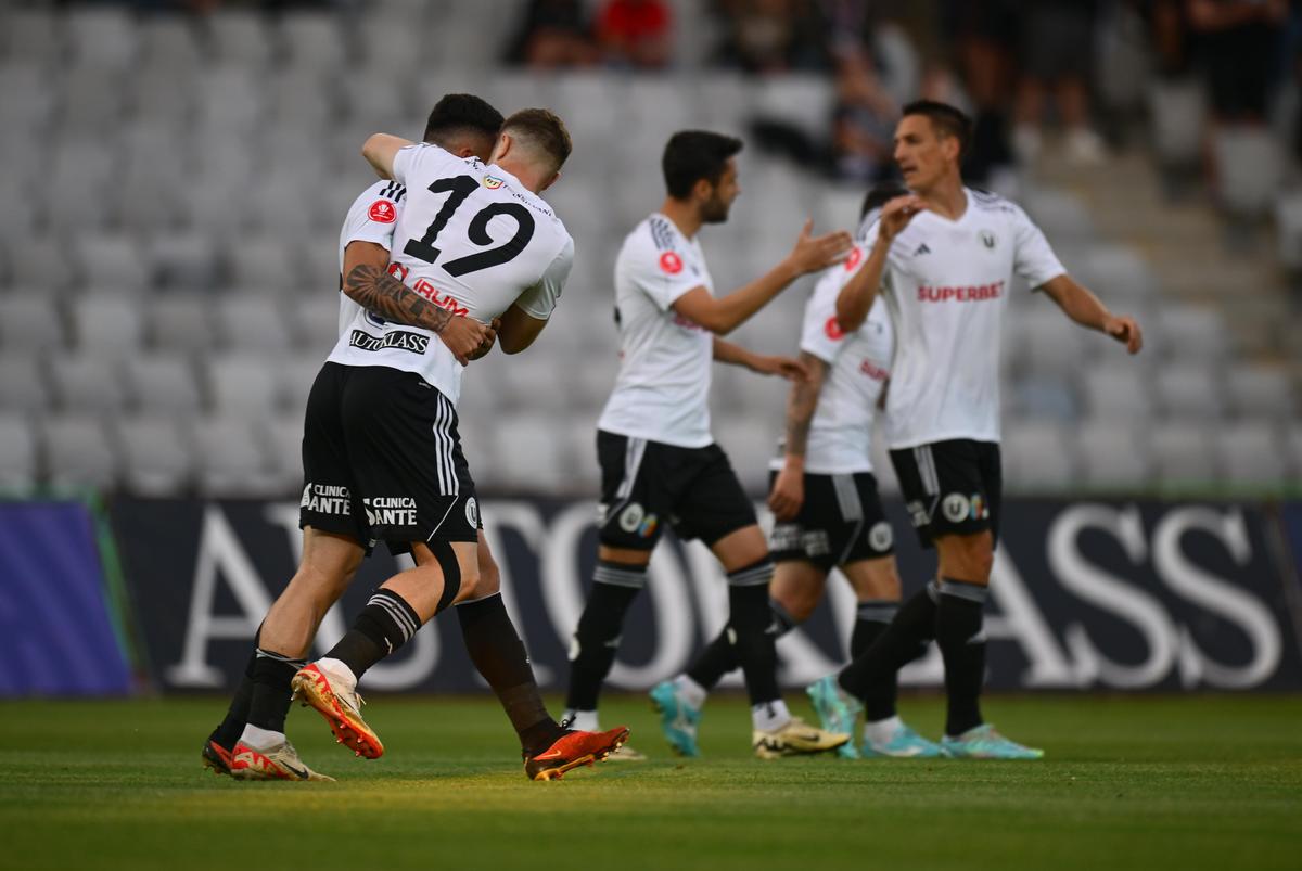 U Cluj - Dinamo