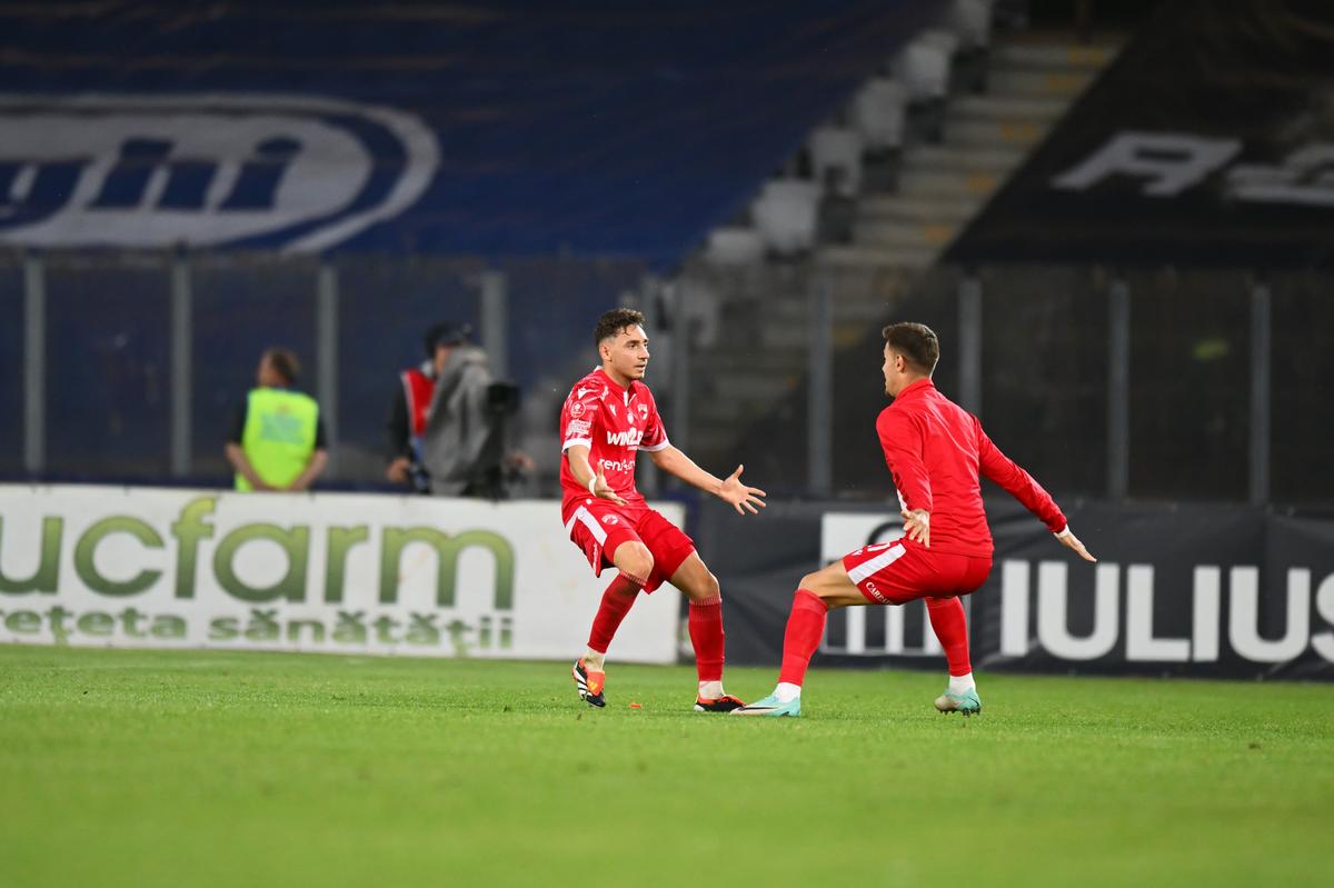U Cluj - Dinamo 3-3 » „Câinii” au ratat victoria în prelungiri! Cum arată clasamentul