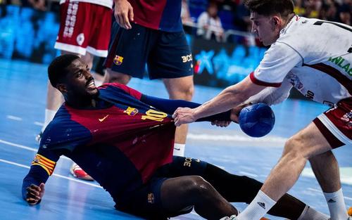 Pentru prima dată în acest secol, echipa de handbal masculin a celor de la Barcelona a încheiat fără victorie două meciuri consecutive jucate pe teren propriu.