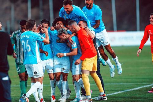 Pafos, sărbătorind golul lui Vlad Dragomir // foto: Facebook @ PAFOS FC