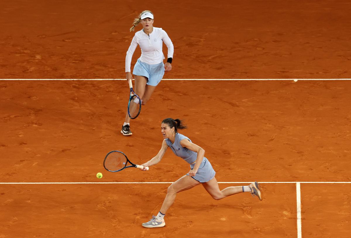 Sorana Cîrstea s-a dus direct la arbitrul de scaun, în timpul finalei de la Madrid: „E sânge, trebuie să oprești!”
