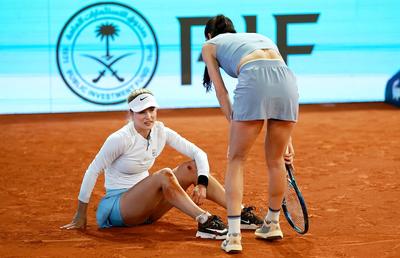 Sorana Cîrstea s-a dus direct la arbitrul de scaun, în timpul finalei de la Madrid: „E sânge, trebuie să oprești!”