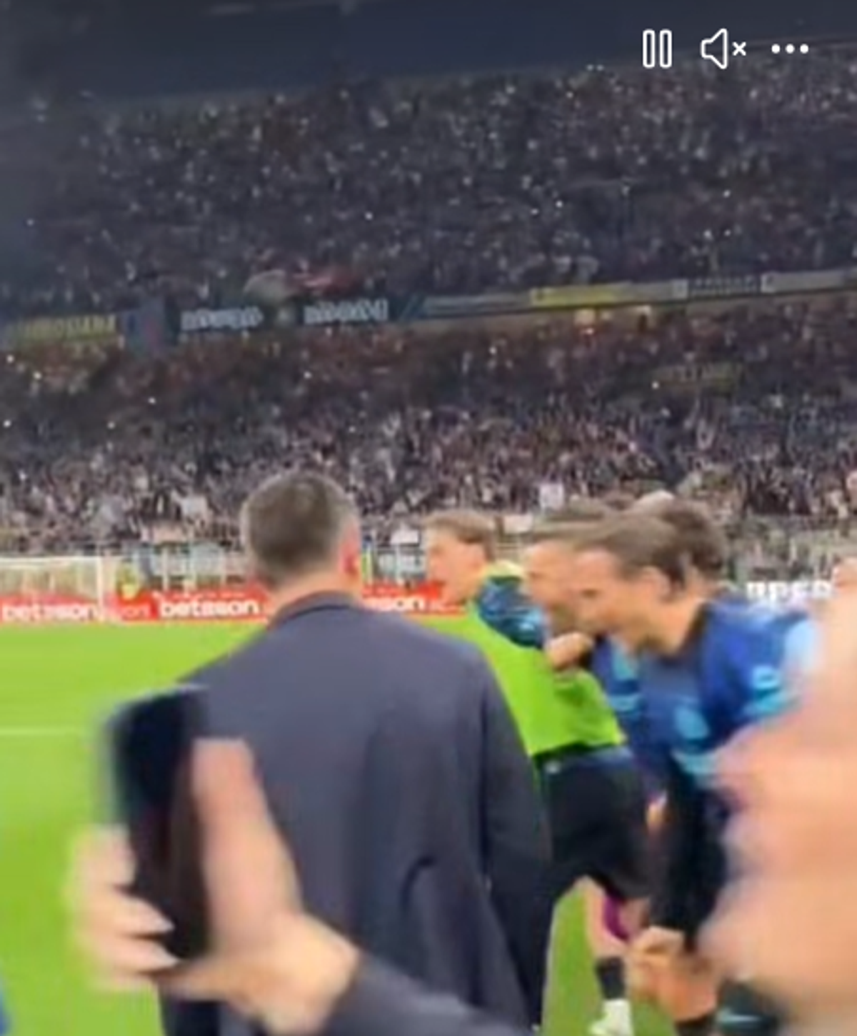 Coincidență superbă cu Il Luce! Cine a fost primul om pe care Cristi Chivu l-a luat în brațe după fluierul final