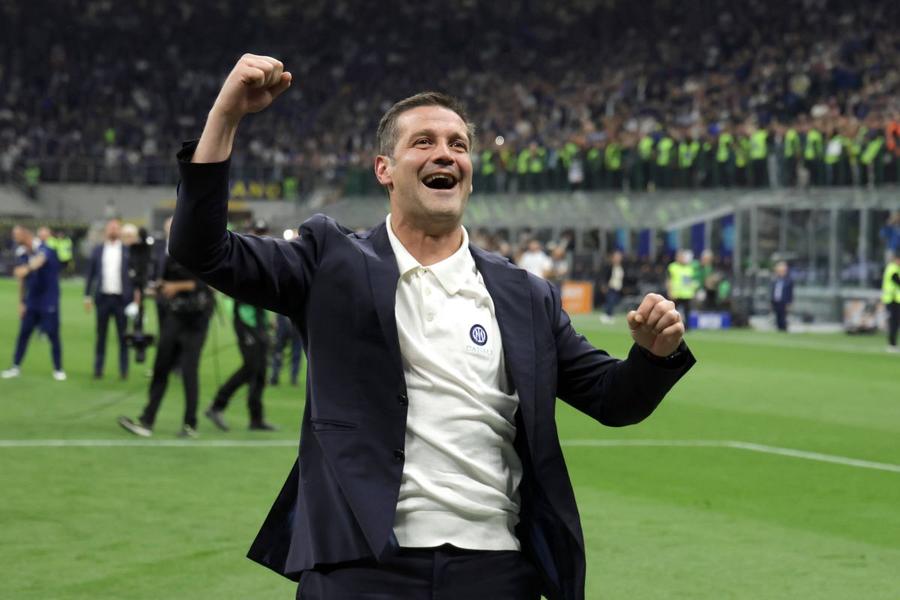 Propunere aprobată: Cristi Chivu devine Cetățean de Onoare al județului