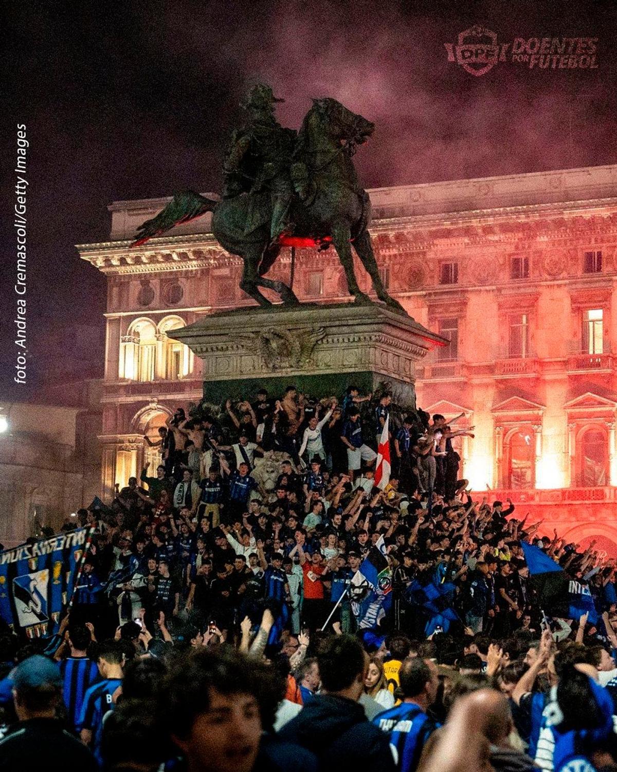 Imagini din Piazza Duomo, după ce Inter a câștigat titlul // foto: X