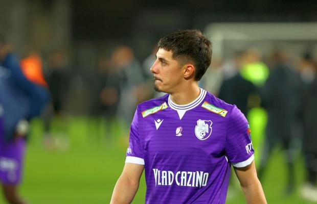 „Celor care m-au blestemat le spun...” » Făcut praf de Dani Coman și fani, jucătorul de la FC Argeș a venit cu replica
