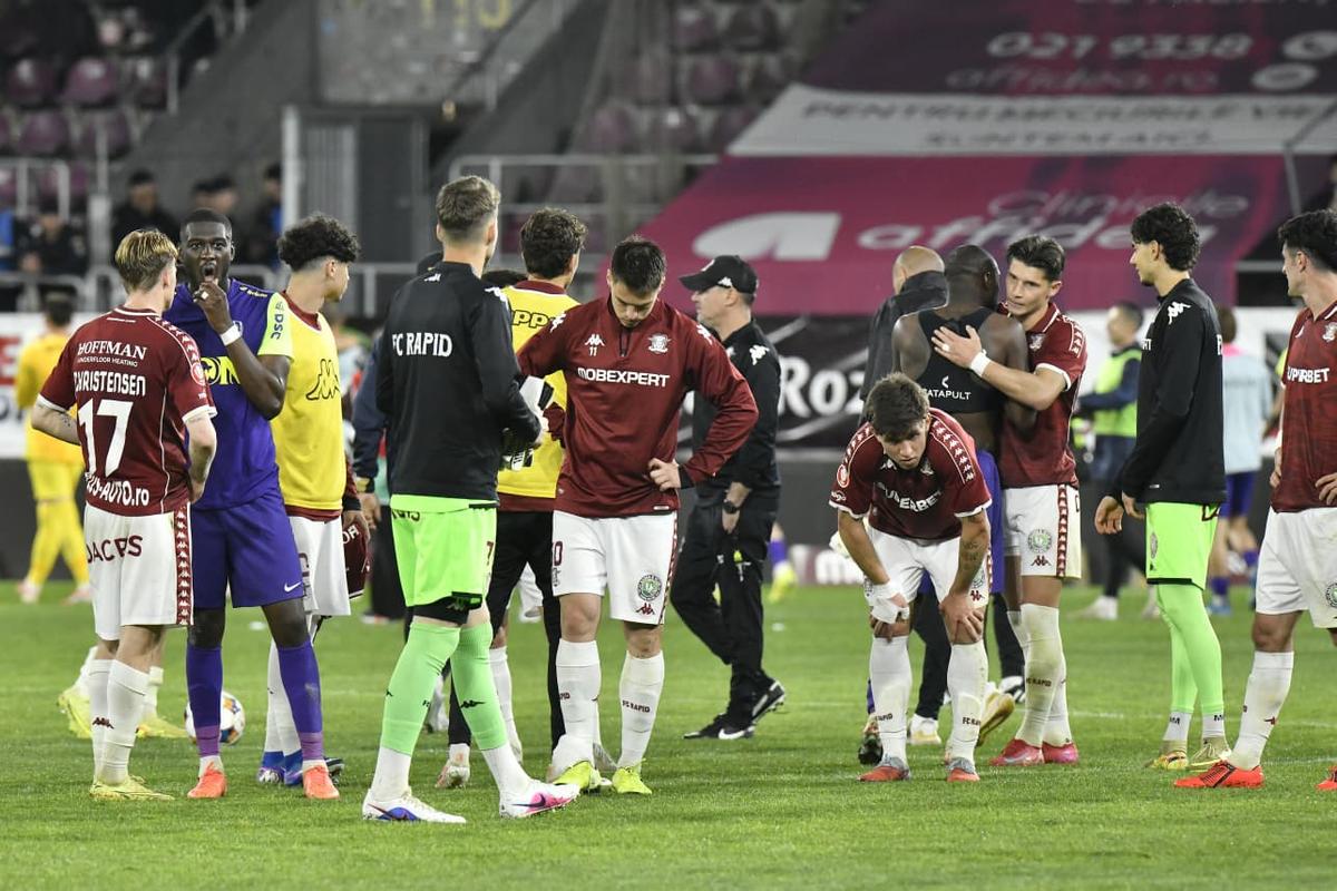 „Rușine să vă fie!” » Ce s-a întâmplat pe gazon, imediat după Rapid - CFR Cluj