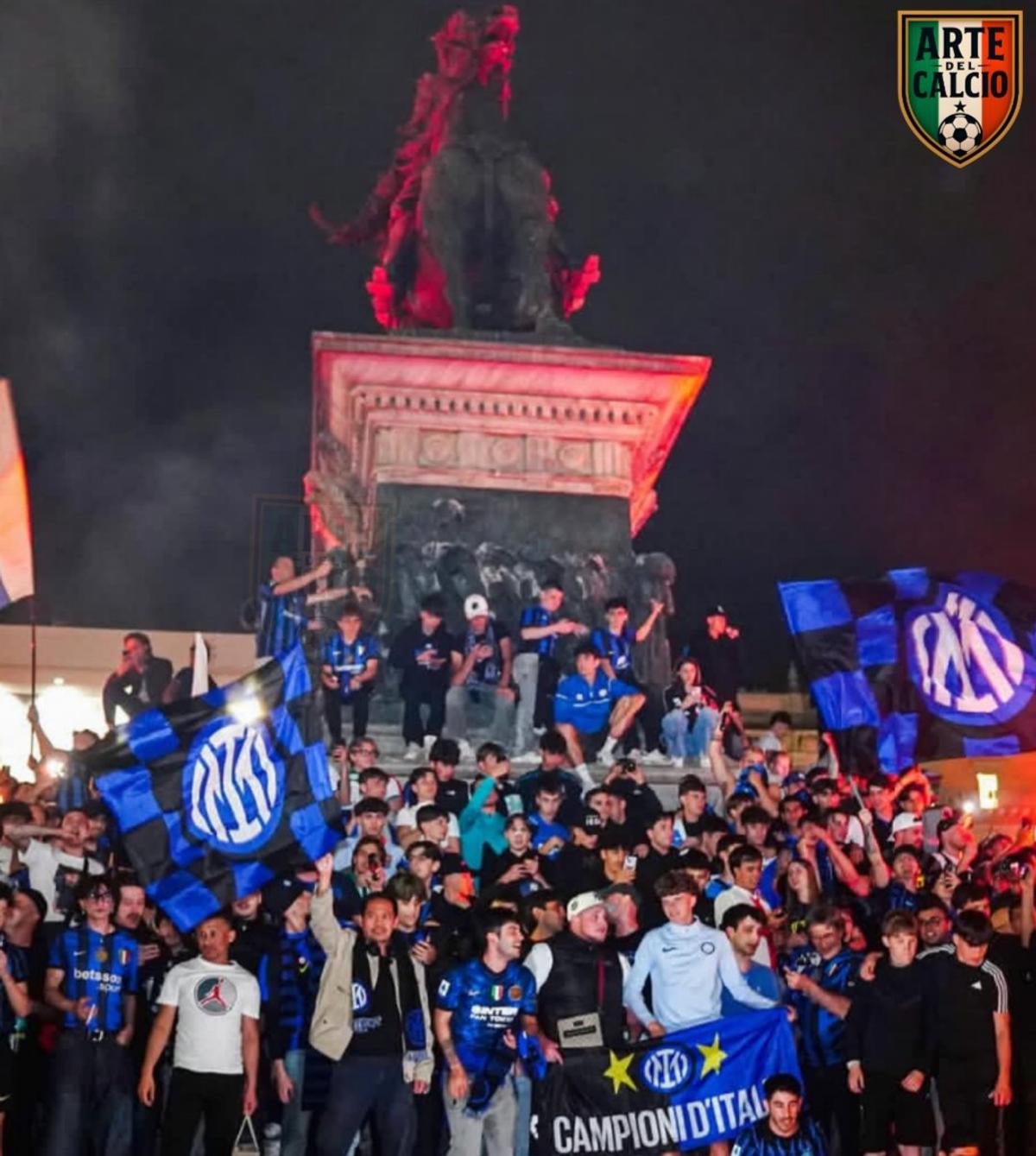 Imagini din Piazza Duomo, după ce Inter a câștigat titlul // foto: X