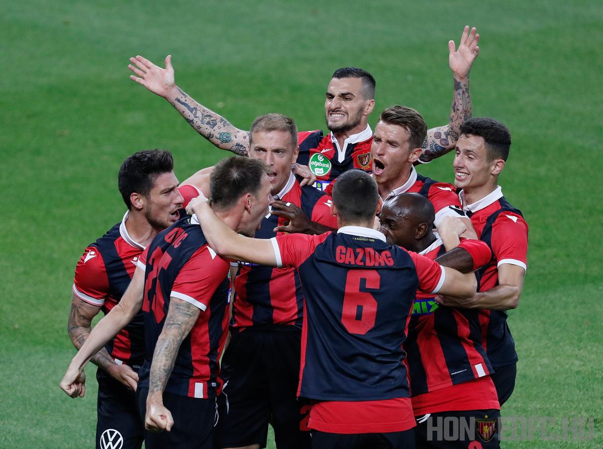VIDEO + FOTO Au uitat de pandemie! În Ungaria, jucătorii lui Honved s-au bucurat cu fanii pentru Cupă