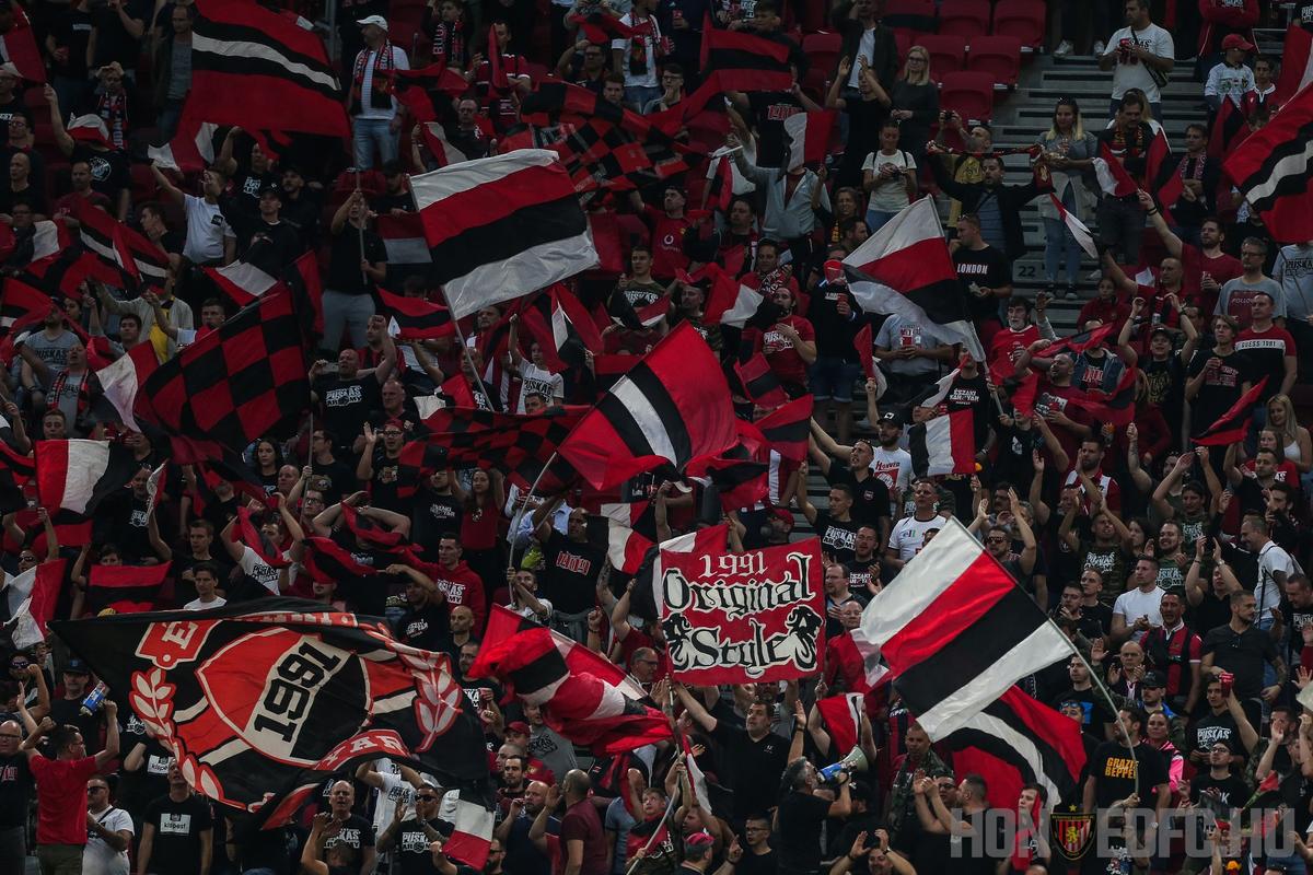 VIDEO + FOTO Au uitat de pandemie! În Ungaria, jucătorii lui Honved s-au bucurat cu fanii pentru Cupă