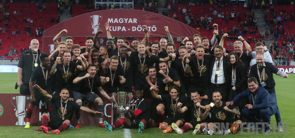 VIDEO + FOTO Au uitat de pandemie! În Ungaria, jucătorii lui Honved s-au bucurat cu fanii pentru Cupă