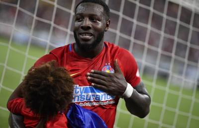 Harlem Gnohere și-a luat rămas bun de la FCSB printr-o scrisoare emoționantă: „Pe tine te iubesc, ești fratele meu!” + Reacția lui Becali: „Am făcut o afacere!”
