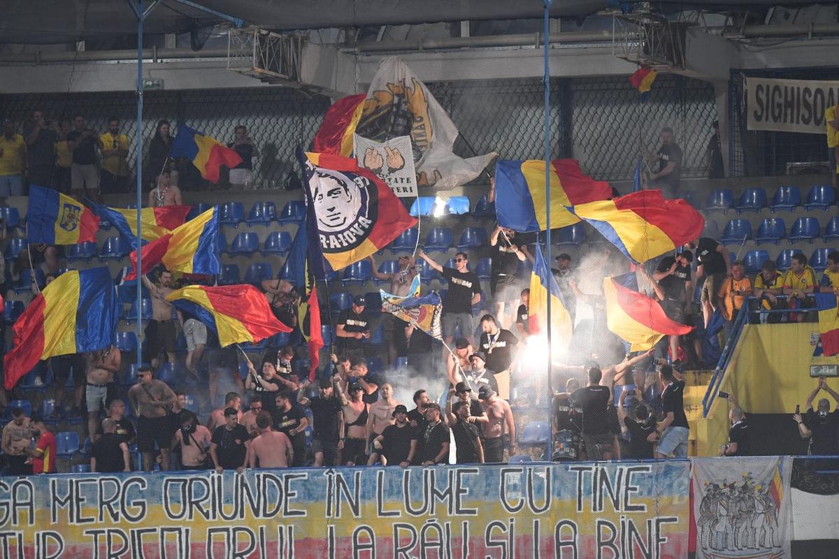 Edi Iordănescu, enigmatic după Muntenegru - România 2-0: „Nu îmi asum singur, cum au făcut colegii dinaintea mea! Nu am venit să îmi stric cariera”