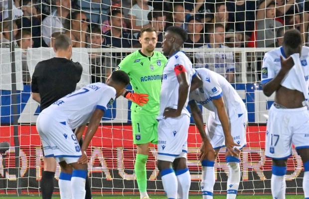 Ionuț Radu, desființat de L'Equipe: „A stricat totul într-o seară de coșmar” » Portarul și-a luat adio de la Auxerre